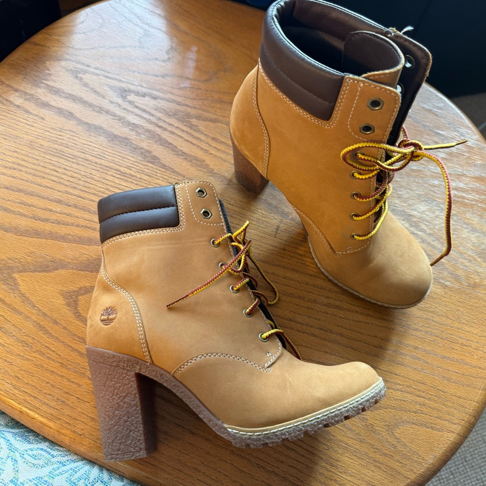 Timberland Women's Brown and Tan Heeled Boots